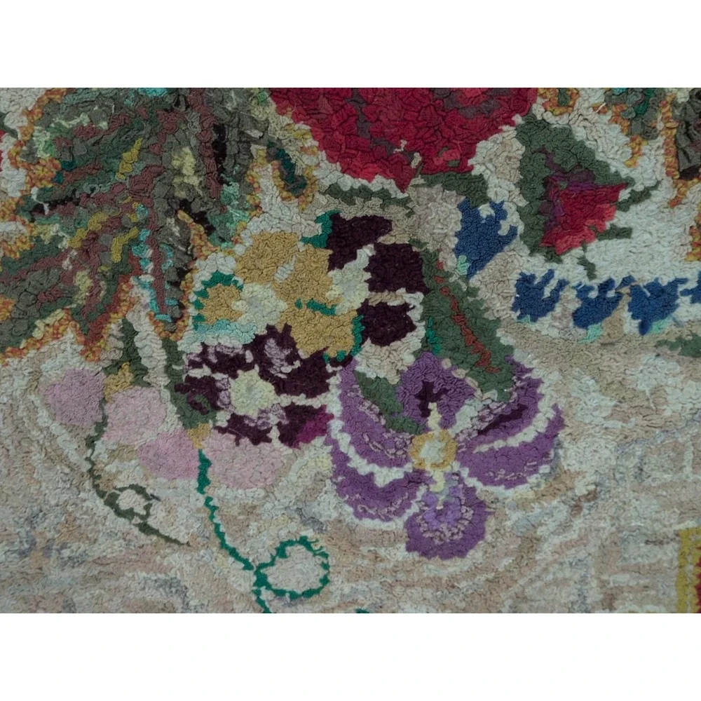 VTG Antique Hooked Rug Large 76